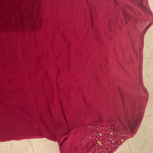 Burgandy Tulle lined tops beaded lightweight size Xs small long sleeves pull on - Picture 5 of 5